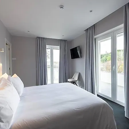 Avenuehillhotel Hotell